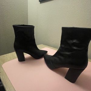 Women’s Booties size 8